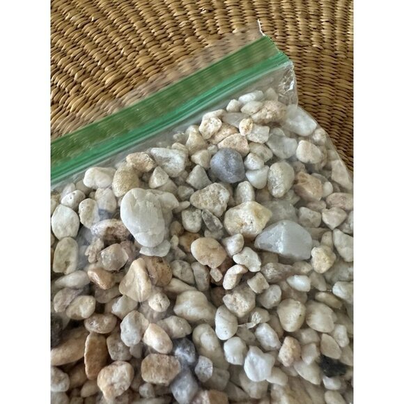 Bag of Small decorative stones - Picture 3 of 8